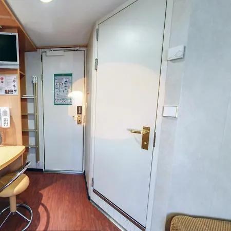 Viking Line Ferry Viking Xprs - One-Way Journey From Helsinki To Tallinn Room photo